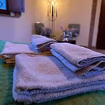 Relax Nella Jacuzzi In Toscana アパート *