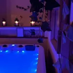 Relax Nella Jacuzzi In Toscana * コッレ・ヴァル・デルザ