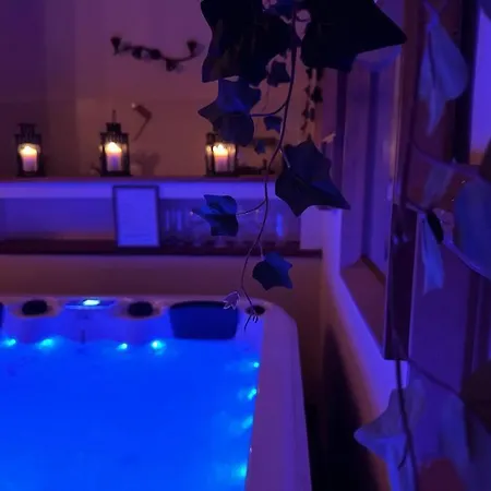 Relax Nella Jacuzzi In Toscana * Colle Val D'Elsa