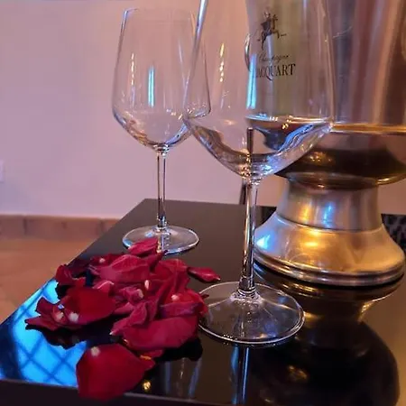 Relax Nella Jacuzzi In Toscana Apartment
